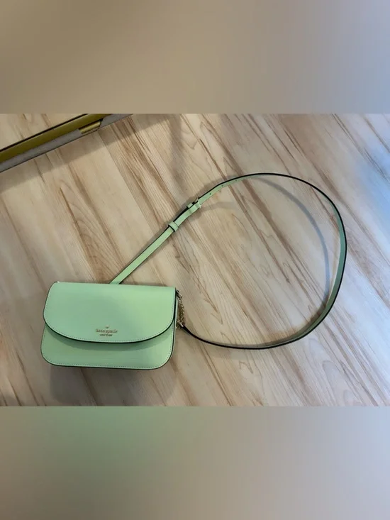🍏🍐🍋‍🟩💚 Kate Spade spring green crossbody bag - Picture 2 of 8